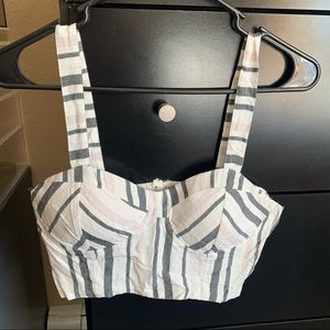 American eagle crop top